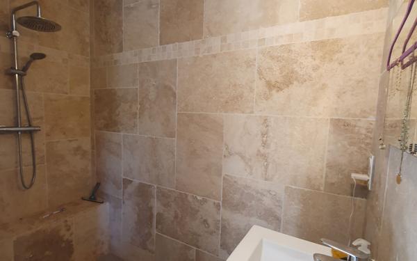 Maison à vendre    5 pièces •  Lablachère