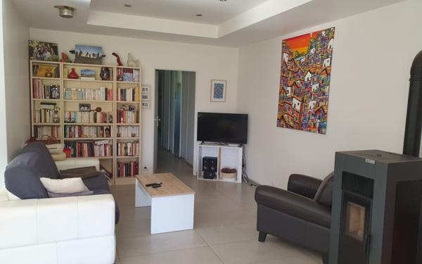 Maison à vendre    5 pièces •  Lablachère