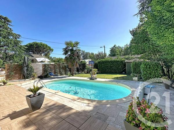 Maison à vendre  4 pièces - 131 m 2   GRIGNY  - 69