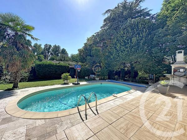 Maison à vendre  4 pièces - 131 m 2   GRIGNY  - 69