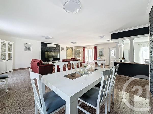 Maison à vendre  4 pièces - 131 m 2   GRIGNY  - 69