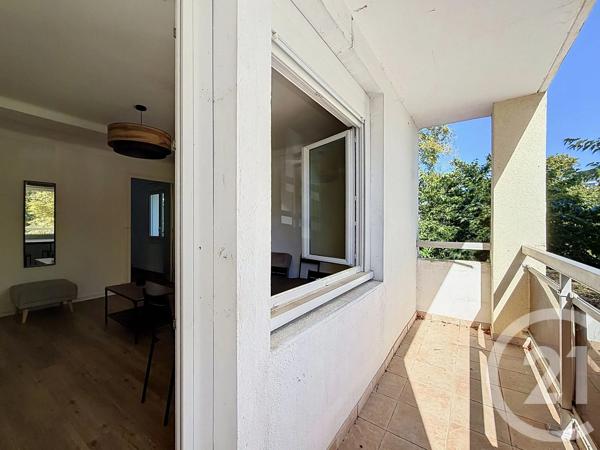 Appartement F3 à vendre  3 pièces - 54,80 m 2   LYON  - 69005