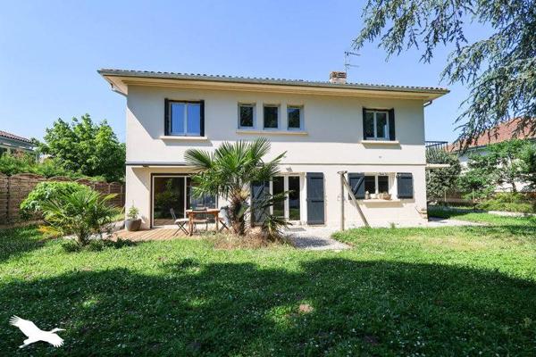 Maison à vendre 244 950 € Bergerac 5 p 132 m² DPE D