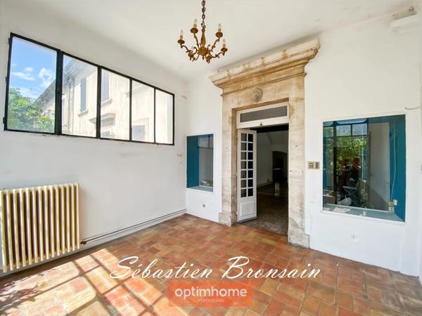 Charmante maison de ville avec jardin — Carpentras centre