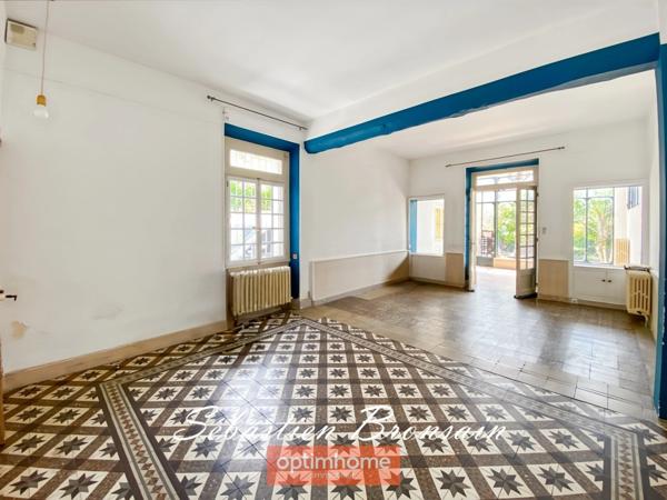 Charmante maison de ville avec jardin — Carpentras centre