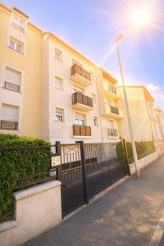 Immeuble de 493,57 m²