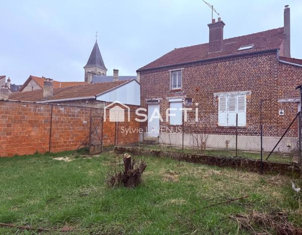 A VAILLY S/AISNE 02, MAISON DE 180 M2 AVEC CAVE ET GARAGE, SUR SON TERRAIN CLOS DE 685 M2.