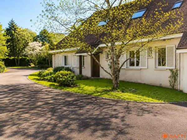 3 min LISIEUX, 30 min DEAUVILLE, 2h de PARIS
