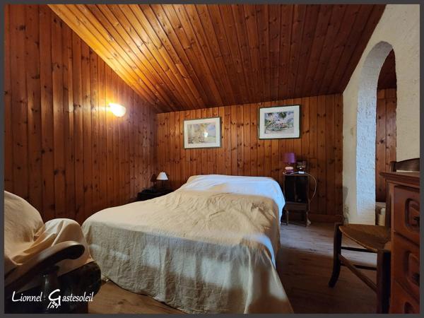 Maison à vendre de plain pieds 2/3 chambres sur la communes de Vélines en Dordogne (24)