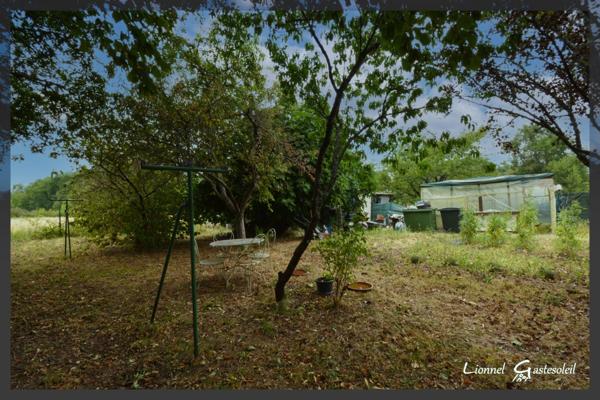 Maison à vendre de plain pieds 2/3 chambres sur la communes de Vélines en Dordogne (24)