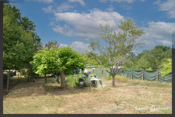 Maison à vendre de plain pieds 2/3 chambres sur la communes de Vélines en Dordogne (24)