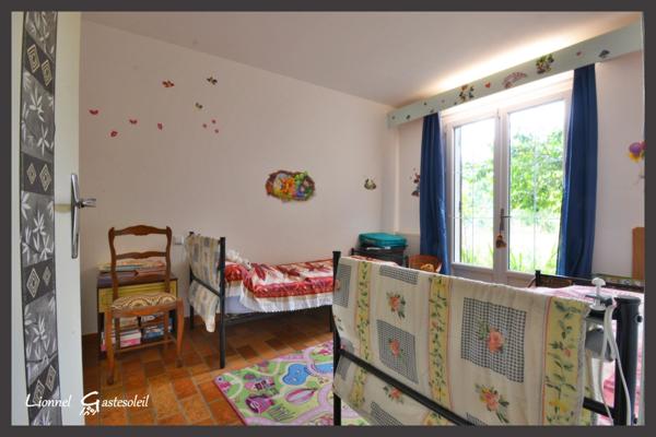 Maison à vendre de plain pieds 2/3 chambres sur la communes de Vélines en Dordogne (24)