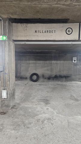 Parking rue de Nanterre Asnieres sur Seine