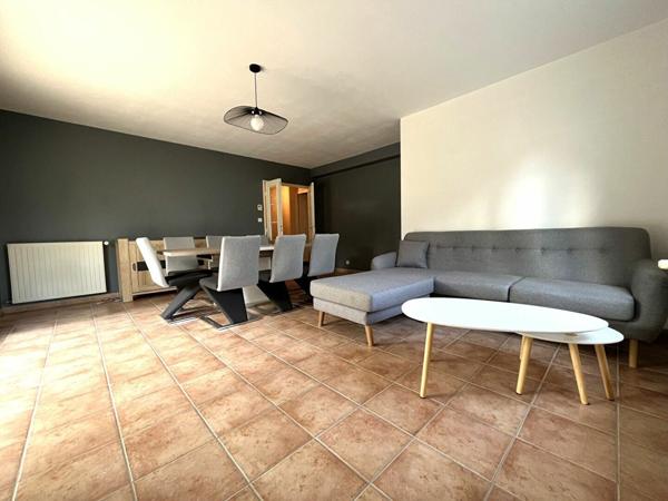 Appartement à louer    4 pièces • 87,20 m2    Mâcon
