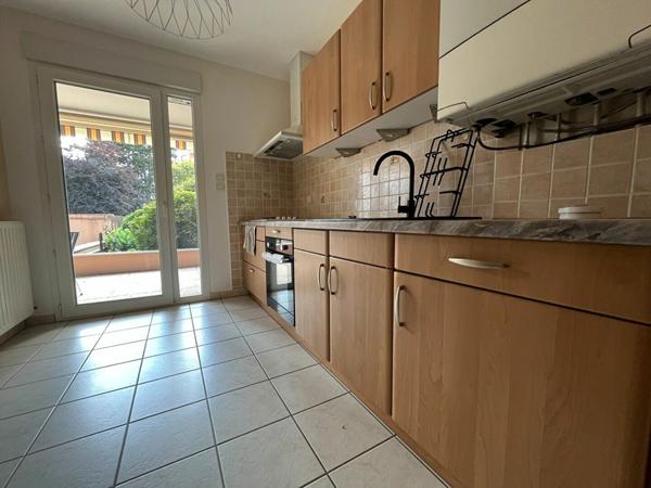 Appartement à louer    4 pièces • 87,20 m2    Mâcon