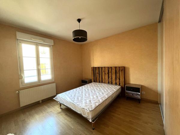 Appartement à louer    4 pièces • 87,20 m2    Mâcon