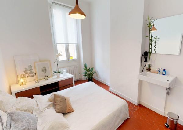 T2 de 47 m² à Marseille 8e, 1 chambre, idéal investissement ou pied-à-terre