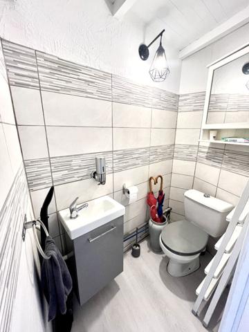 POUSSAN, fonds de commerce 37m²