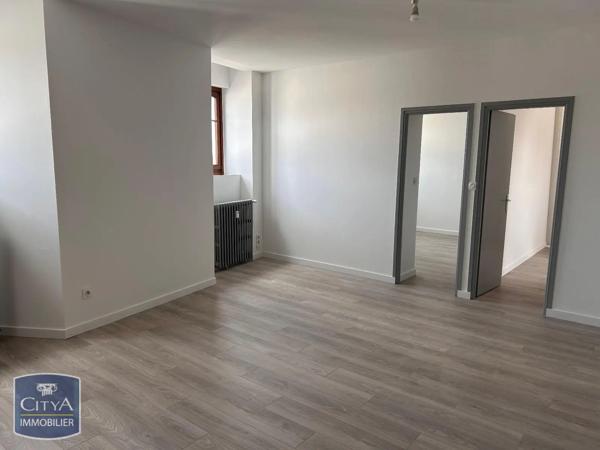 Appartement à louer 3 pièces 66.82m² Armentières (59280)