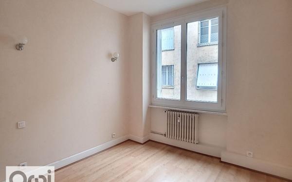 Appartement à louer    4 pièces •  Montluçon