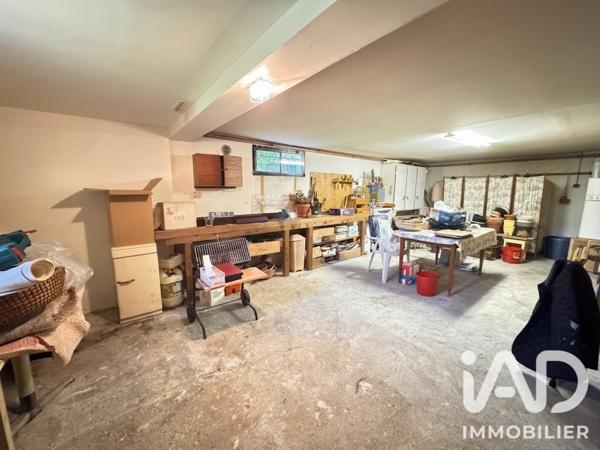 Maison à vendre 4 pièces 115 m² Neuvéglise-sur-Truyère