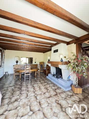 Maison à vendre 4 pièces 115 m² Neuvéglise-sur-Truyère