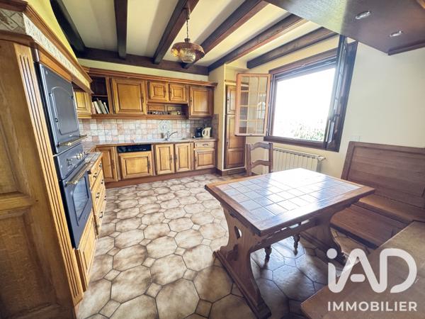 Maison à vendre 4 pièces 115 m² Neuvéglise-sur-Truyère