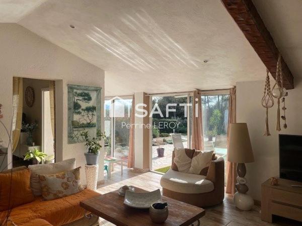 Trans en Provence, villa traditionnelle de plain pied de 145m² sur une parcelle de 2945m².