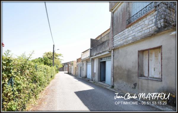 Maison de village T3 de 78 m² avec terrasse abritée, garage et vue dégagée