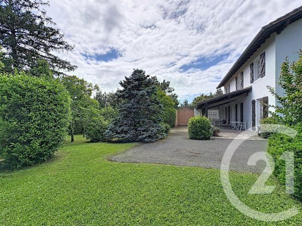 Maison à vendre  8 pièces - 181,34 m 2   ARCANGUES  - 64