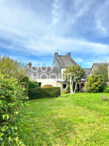 Maison bourg Elven de 78 m² de surface habitable, terrain clos de 451 m², avec un grand potentiel