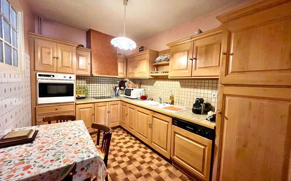 Maison à vendre    6 pièces •  Mèze