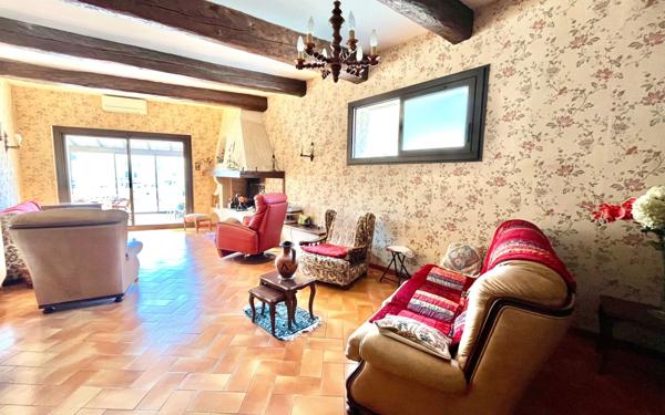 Maison à vendre    6 pièces •  Mèze