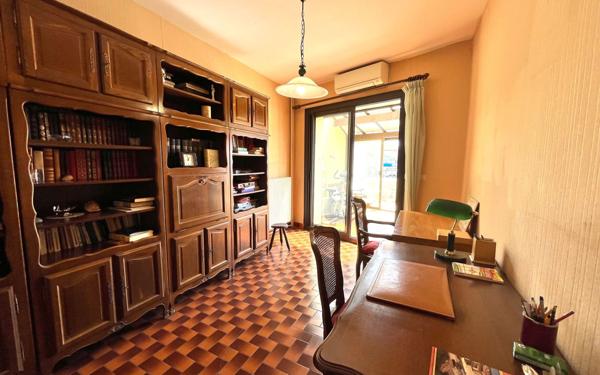 Maison à vendre    6 pièces •  Mèze