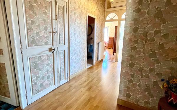 Maison à vendre    6 pièces •  Mèze