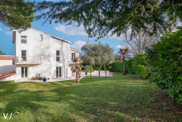 Ramonville centre maison T7 de 220 m² avec piscine