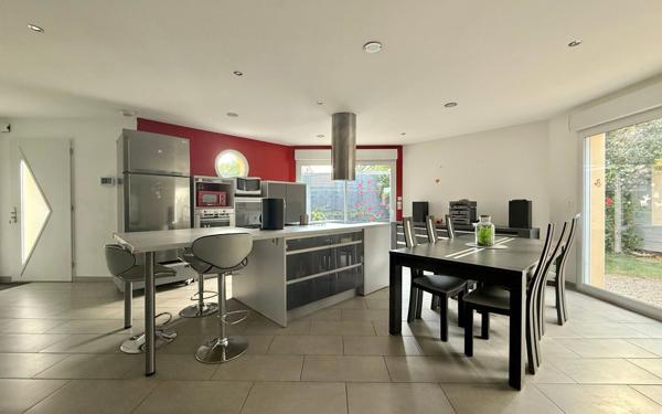 Maison à vendre    6 pièces • 141 m2 Gevrey-Chambertin