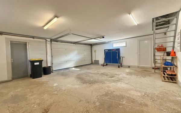 Maison à vendre    6 pièces • 141 m2 Gevrey-Chambertin