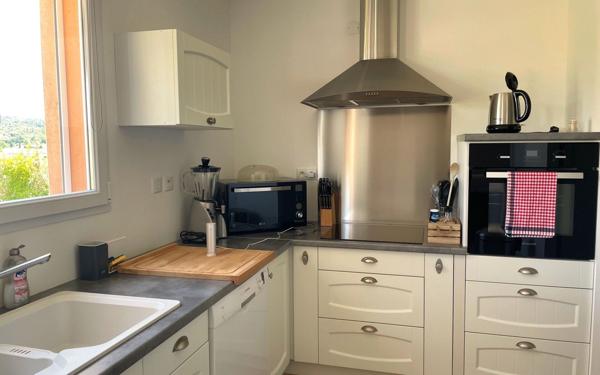 Maison à vendre    4 pièces •  Vallon-Pont-d'Arc