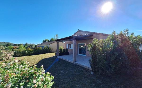 Maison à vendre    4 pièces •  Vallon-Pont-d'Arc