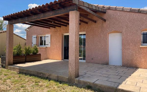 Maison à vendre    4 pièces •  Vallon-Pont-d'Arc