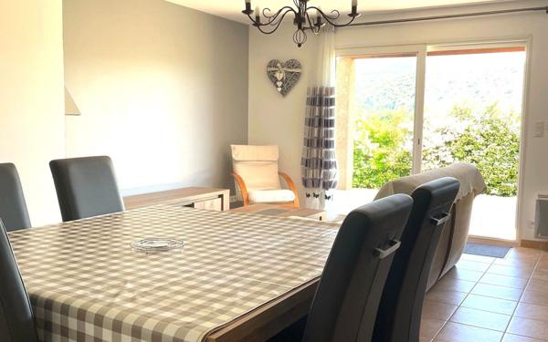 Maison à vendre    4 pièces •  Vallon-Pont-d'Arc