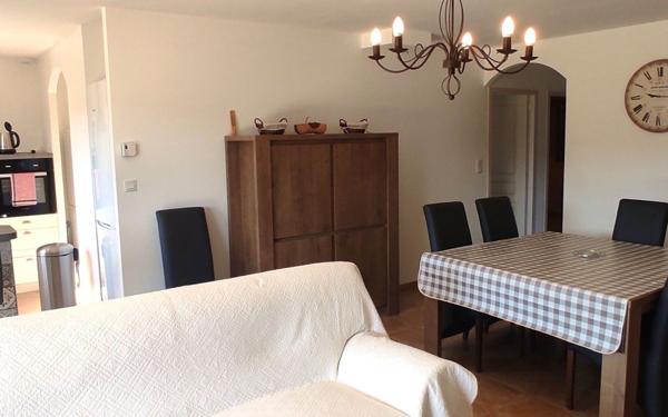 Maison à vendre    4 pièces •  Vallon-Pont-d'Arc