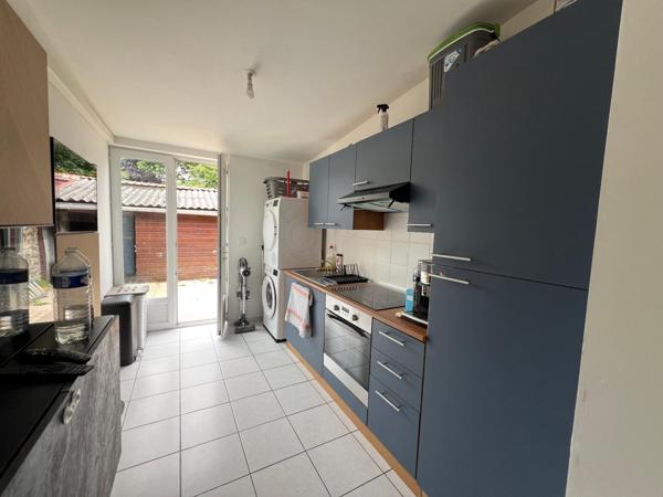 Exclusivité Meilleursbiens ,Idéal primo- accédant , Maison avec cour et Parking à Là Bassée