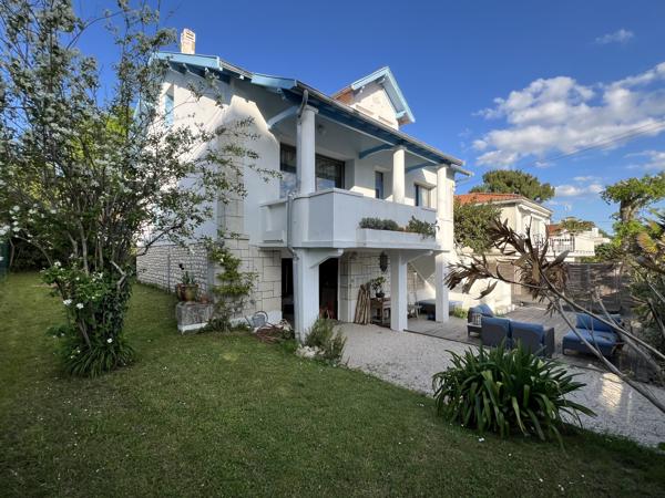 ROYAN - QUARTIER DU PARC - MAISON 5 CHAMBRES - JARDIN