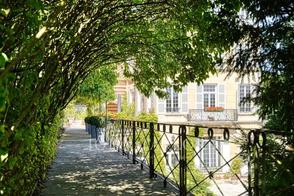 Maison de maître proche centre ville l'Isle Adam