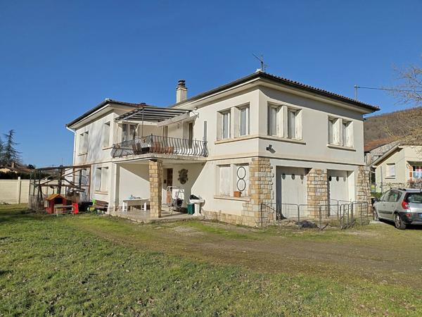 Vente Maison 7 pièces 225 m2 à Lavelanet