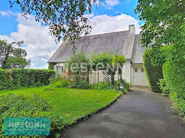 Maison de centre-bourg avec jardin clos et fort potentiel à Plaintel