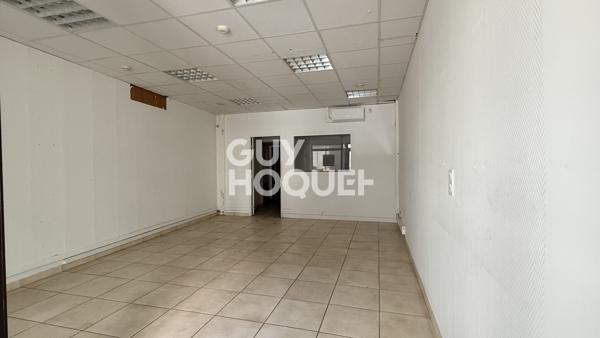 Local commercial 81 m² de plain-pied, cœur d'Elne, rue Nationale
