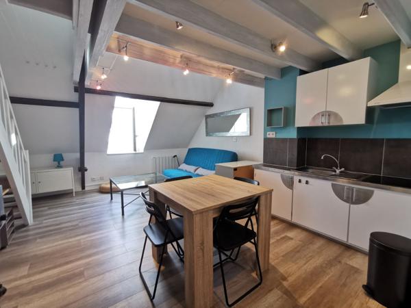 Vannes - T2 meublé en duplex